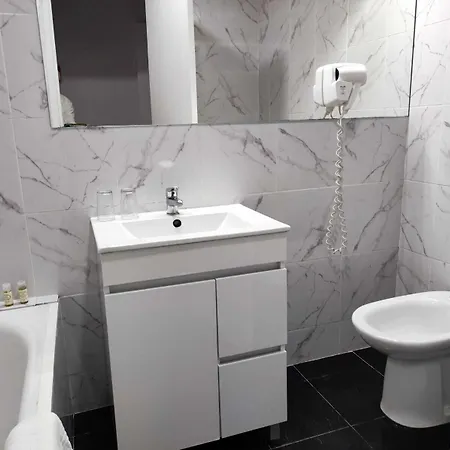 Vista Do Vale - Hotel 2*