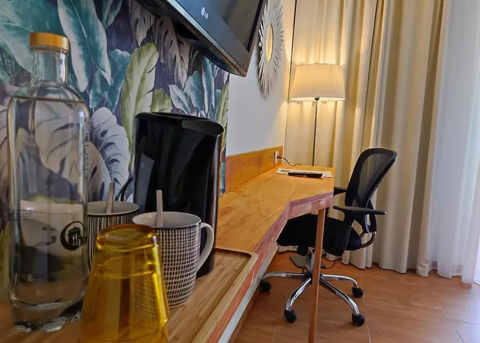 Vista Do Vale - Hotel 2*