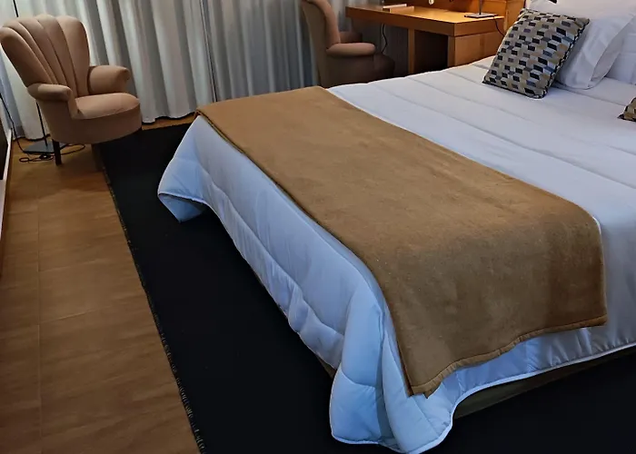 Vista Do Vale - Hotel 2*