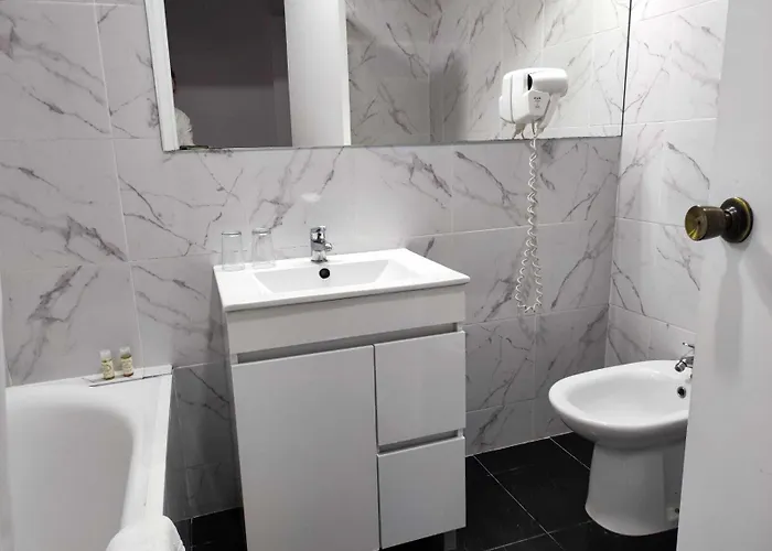 Vista Do Vale - Hotel 2*